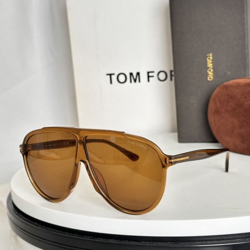 TOM FORD